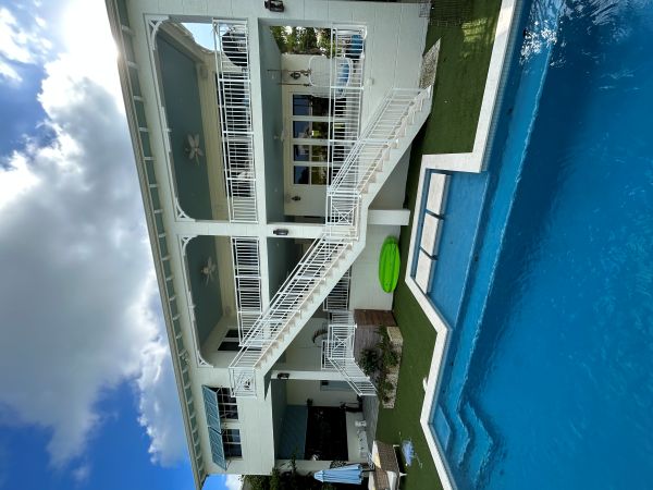 Spring Cleaning Checklist for Homes in the Florida Keys Thumbnail