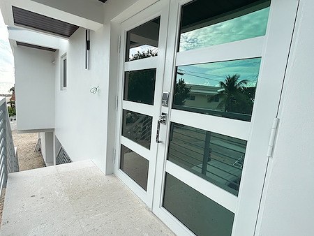 How Often Should You Clean Your Windows in a Coastal Climate? Thumbnail