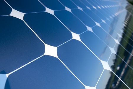 How Dirty Solar Panels Can Reduce Energy Output (And What Florida Homeowners Should Do) Thumbnail